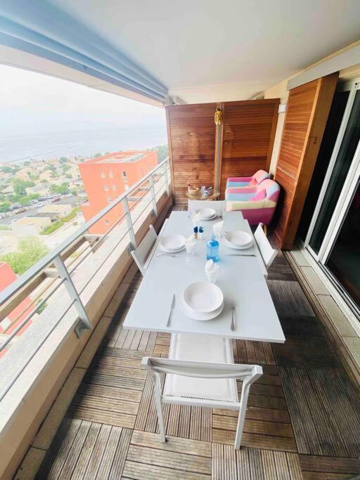 Luxueux T3 Piscine Et Vue Somptueuse Apartman Sète Kültér fotó